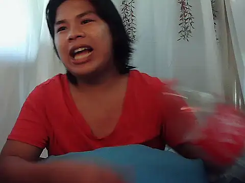 Huntrix2025 online show from 12-21-25, 03:08