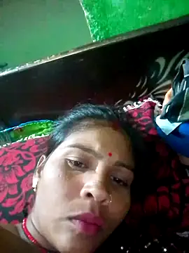 Snapshot of Sort_xr12 chatting on 10-28-25, 07:02 Sort xr12 online show from 10-28-25, 07:02