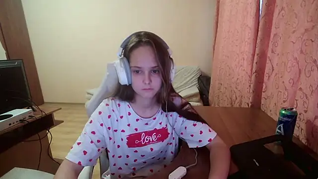 SharybbFace online show from 09-24-25, 03:07