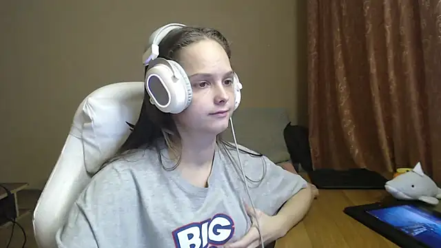 SharybbFace online show from 10-04-25, 05:14