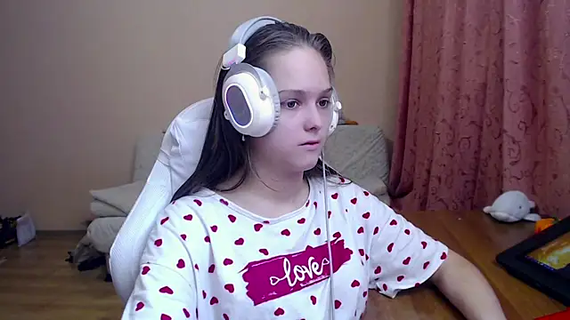 SharybbFace online show from 10-16-25, 03:31