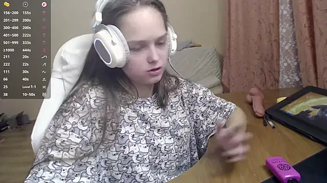 SharybbFace online show from 10-24-25, 03:11