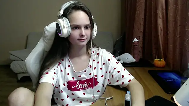 SharybbFace online show from 10-06-25, 03:24