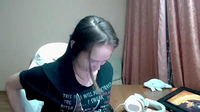 SharybbFace online show from 10-14-25, 03:23