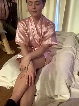 Mia Winters online show from 11-22-25, 04:17