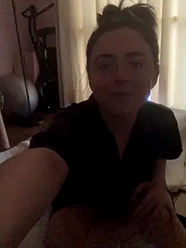 Mia Winters online show from 11-15-25, 02:54