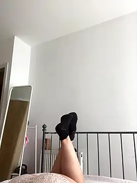 Mia Winters online show from 09-15-25, 03:23