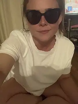 Mia Winters online show from 08-06-26, 11:55