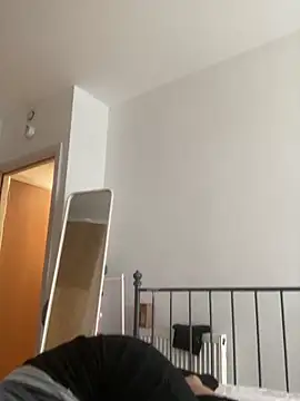 Mia Winters online show from 09-18-25, 03:15