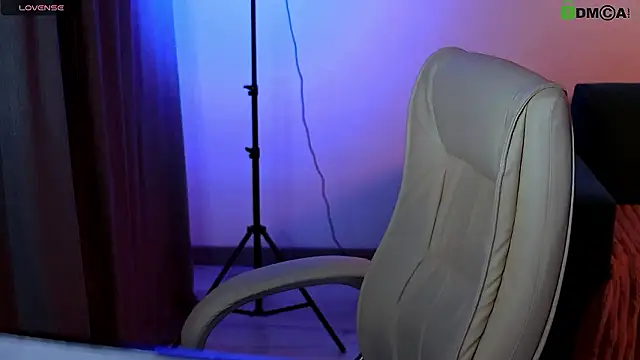 red  dizzy online show from 03-19-26, 07:47