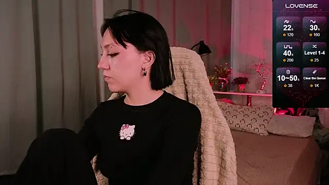 Snapshot of AdeliceLenoir chatting on 10-10-25, 01:56 AdeliceLenoir online show from 10-10-25, 01:56
