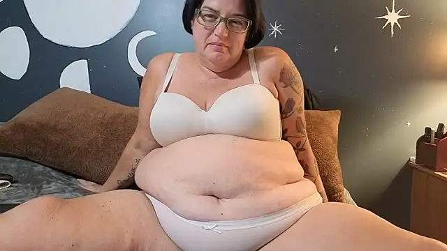 ReneeReigns online show from 09-21-25, 02:17