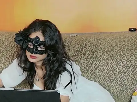 Snapshot of veronica_97 chatting on 10-16-25, 05:32 veronica 97 online show from 10-16-25, 05:32