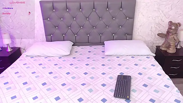 Sabriinaa Foxx online show from 01-12-26, 12:23