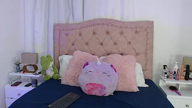 sweet caandyy online show from 10-28-25, 05:18