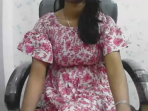 short girl  online show from 03-27-26, 04:41