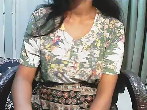 short girl  online show from 10-07-25, 05:14