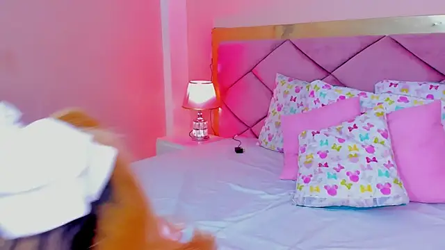 ChloeLaurentt online show from 02-26-26, 07:58