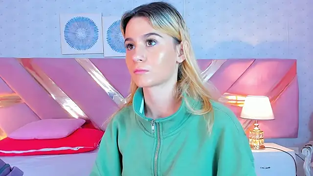 ChloeLaurentt online show from 12-04-25, 02:16