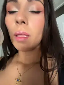 Nicol X online show from 04-28-26, 04:33