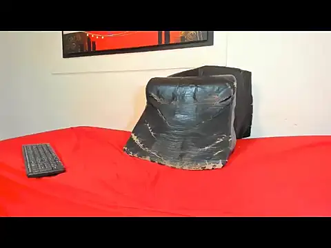 Snapshot of valeriapinkxx chatting on 10-24-25, 08:41 valeriapinkxx online show from 10-24-25, 08:41