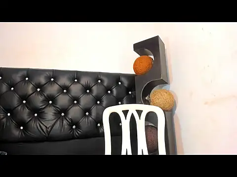 valeriapinkxx online show from 04-08-26, 01:23