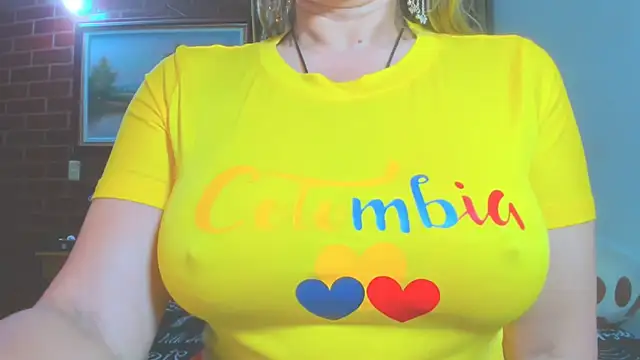 LatinaMature  online show from 06-08-26, 10:27