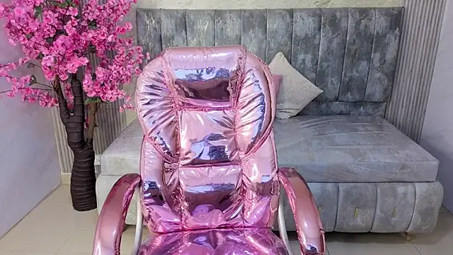 lilith4 s online show from 10-29-25, 08:30