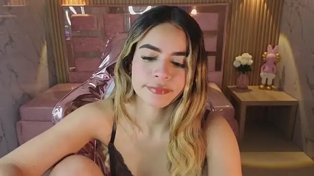 lilith4 s online show from 02-27-26, 08:19