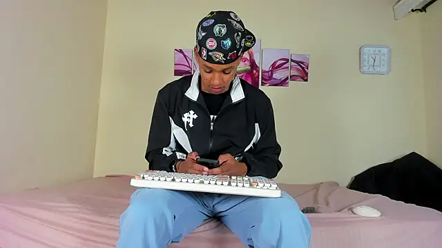 jordan mm420 online show from 12-20-25, 08:33