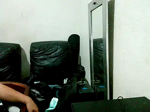 AndreaSissySlut online show from 06-27-26, 07:36