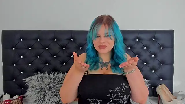 LunaWetPussy online show from 04-20-26, 03:46