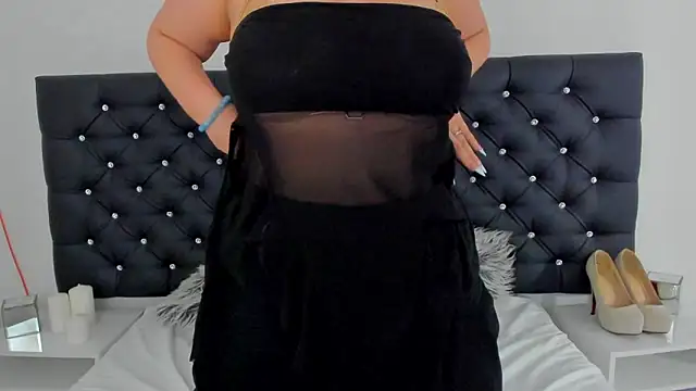 LunaWetPussy online show from 05-14-26, 04:04