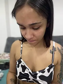 Isabella-Teen online show from 11-28-25, 11:49