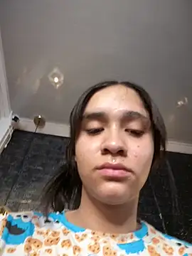 Isabella-Teen online show from 09-24-25, 02:07