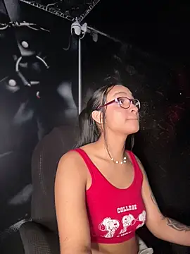 Isabella-Teen online show from 05-16-26, 01:48