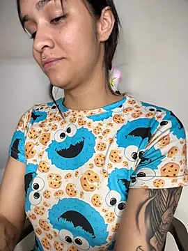 Isabella-Teen online show from 12-04-25, 02:10