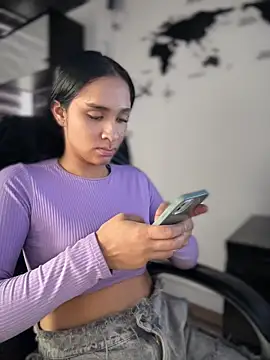 Isabella-Teen online show from 05-12-26, 01:17