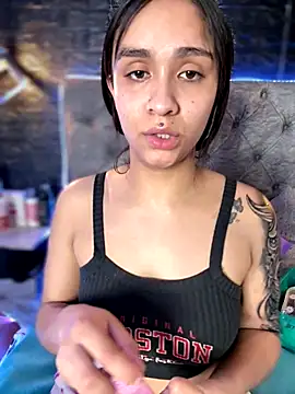 Isabella-Teen online show from 10-28-25, 02:23