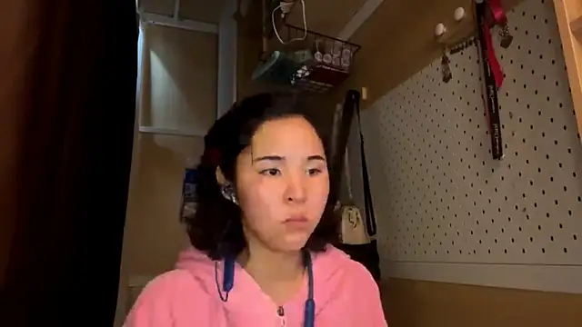 JennyCarpenter online show from 05-06-26, 05:22