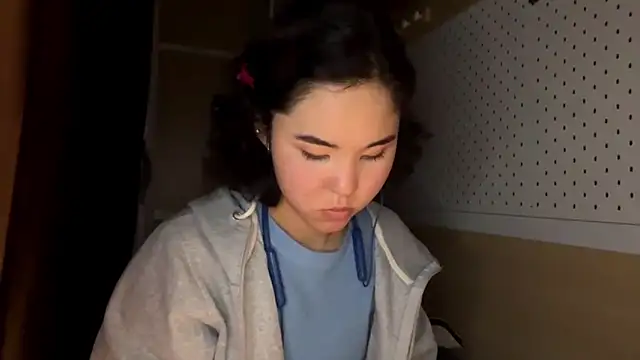 JennyCarpenter online show from 04-04-26, 08:21