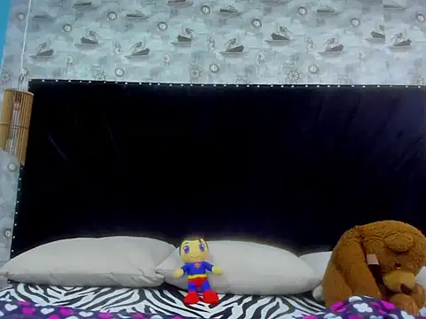 Snapshot of Karol-Horny chatting on 09-29-25, 01:50 Karol-Horny online show from 09-29-25, 01:50