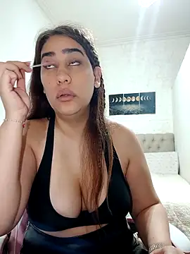 Snapshot of Nahiarabiel chatting on 10-17-25, 01:35 Nahiarabiel online show from 10-17-25, 01:35