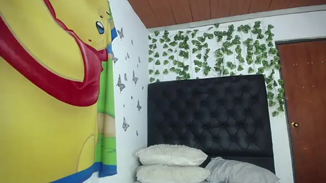 Snapshot of isabel_09 chatting on 02-25-26, 03:07 isabel 09 online show from 02-25-26, 03:07