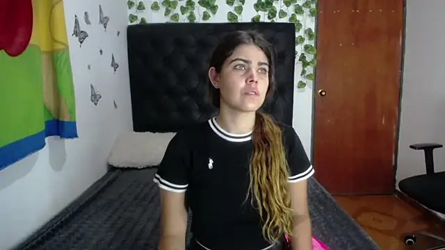 Snapshot of isabel_09 chatting on 02-01-26, 12:47 isabel 09 online show from 02-01-26, 12:47