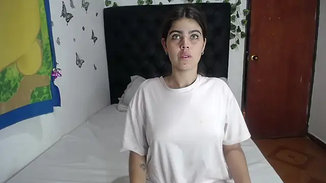 Snapshot of isabel_09 chatting on 03-01-26, 12:16 isabel 09 online show from 03-01-26, 12:16