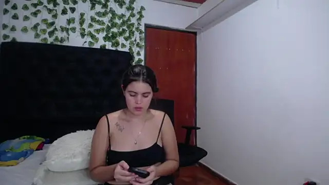 isabel 09 online show from 11-08-25, 03:37