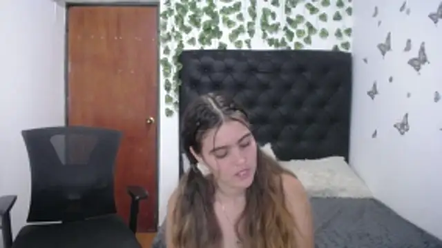 isabel 09 online show from 10-30-25, 04:15