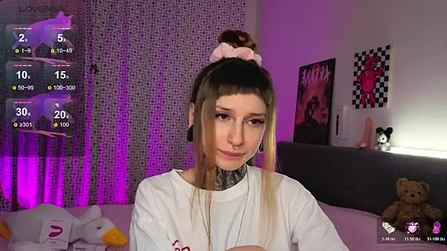 LilithPoison online show from 11-12-25, 06:01