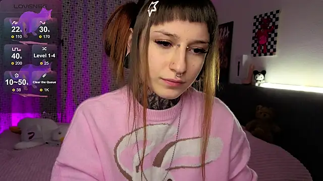 LilithPoison online show from 11-26-25, 06:08